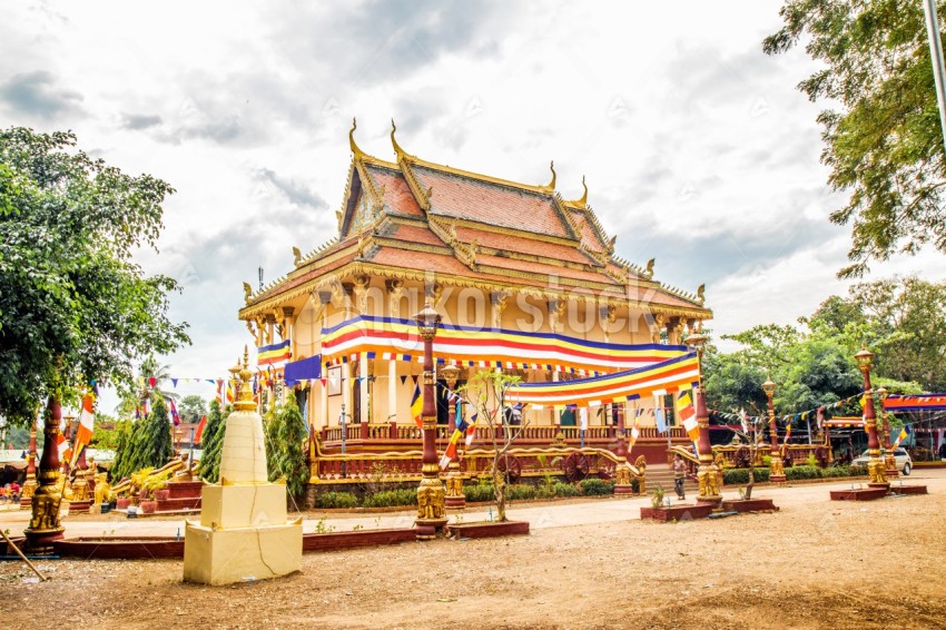 Khmer Pagoda - វត្តរតនមន្នីតាប៉ាវ