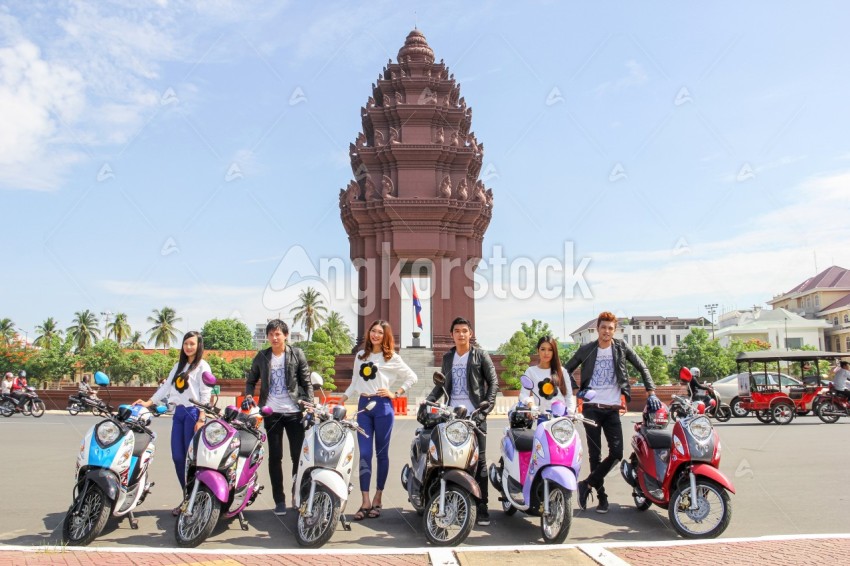 Independence monument cambodia - វិមានឯករាជ្យ