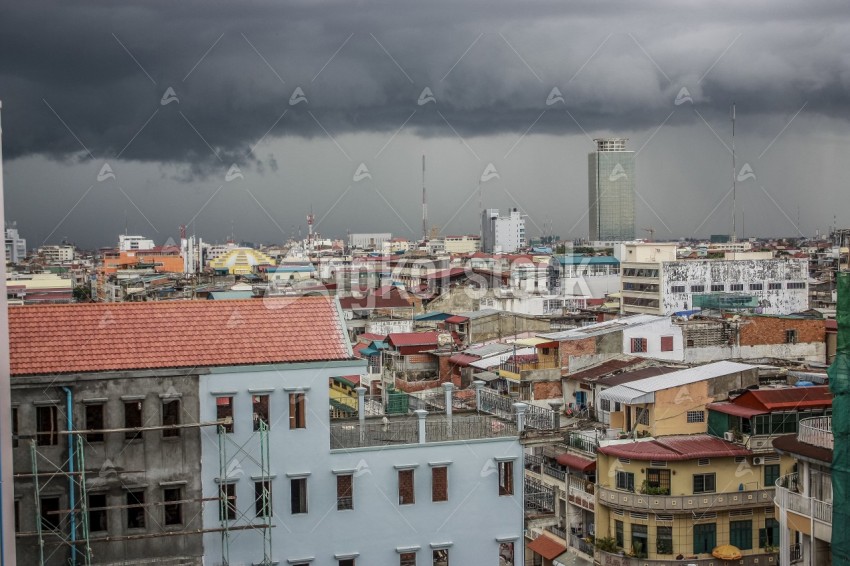 Phnom Penh Over View with Dark Sky - មេឃងងឹតលើក្រុងភ្នំពេញ