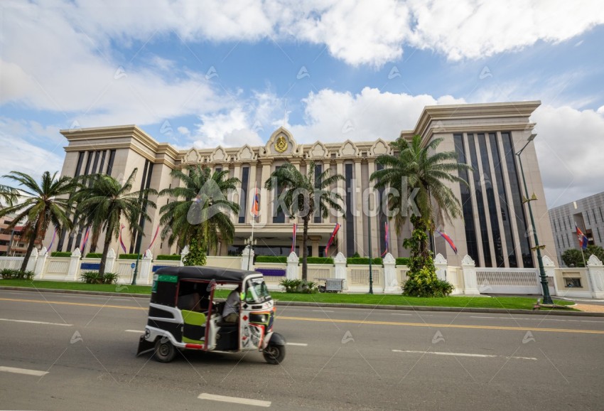 Peace building in Office of the Council of Minister - វិមានសន្តិភាព