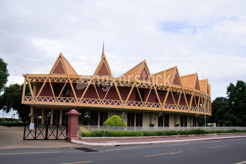 Chaktomuk Conference Hall (សាលសន្និសីទចតុមុខ)