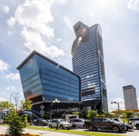 Day shoot skyscraper in Phnom Penh