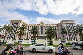 Peace building in Office of the Council of Minister - វិមានសន្តិភាព